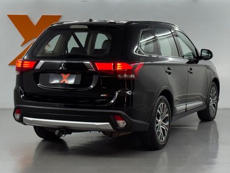 Mitsubishi OUTLANDER 2.0 16V 160cv Aut.