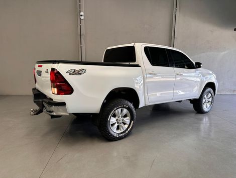 Toyota Hilux CD SR 4x4 2.8 TDI Diesel Aut.