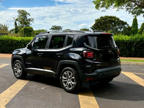Jeep Renegade Long. T270 1.3 TB 4x2 Flex Aut.