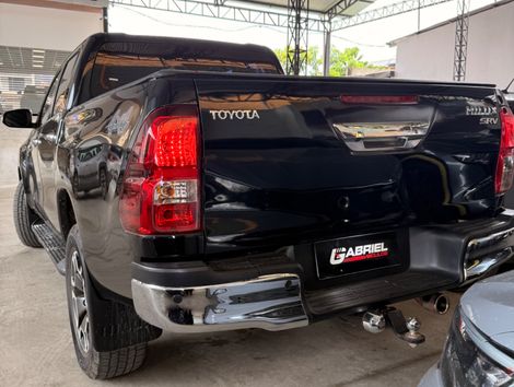 Toyota Hilux CD SRV 4x4 2.7 Flex 16V Aut.