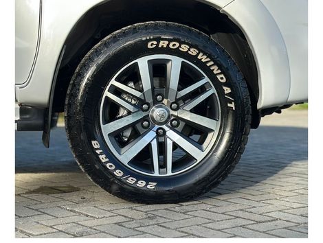 Toyota Hilux CD SRV D4-D 4x4 3.0 TDI Diesel Aut