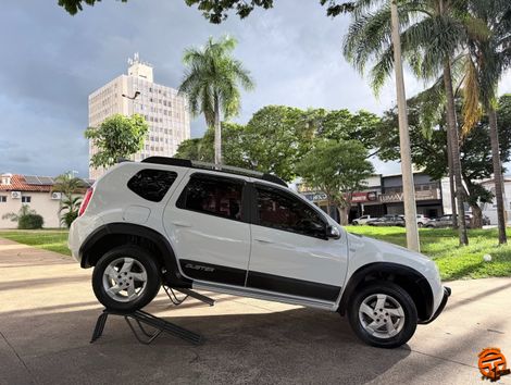 Renault DUSTER Dynamique 2.0 Hi-Flex 16V Mec.
