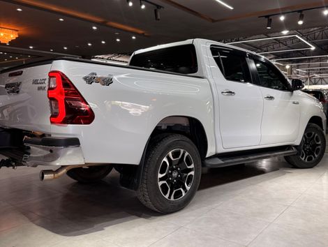 Toyota Hilux CD SRX 4x4 2.8 TDI 16V Diesel Aut.