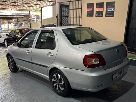 Fiat Siena HLX 1.8 mpi Flex 8V 4p