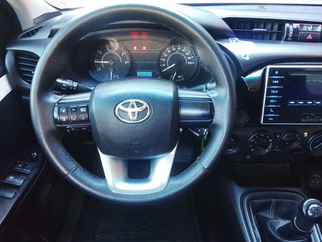 Toyota Hilux CD 4x4 2.8 Diesel Mec.