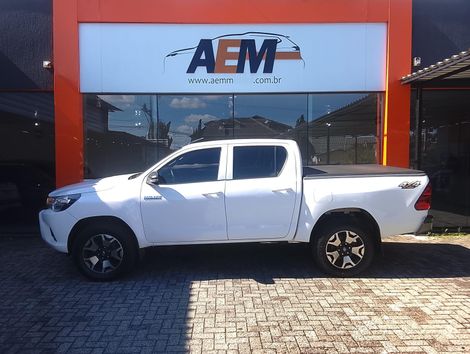 Toyota Hilux CD 4x4 2.8 Diesel Mec.