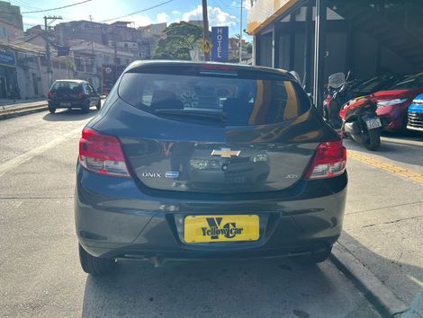 Chevrolet ONIX HATCH Joy 1.0 8V Flex 5p Mec.