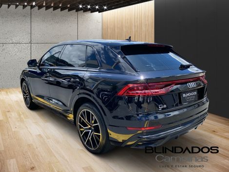 Audi Q8 Perfo. 3.0 TFSI Quattro S-tron/(Híb.)