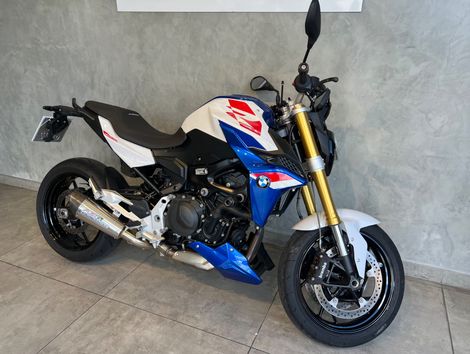 BMW F 900 R Sport Plus