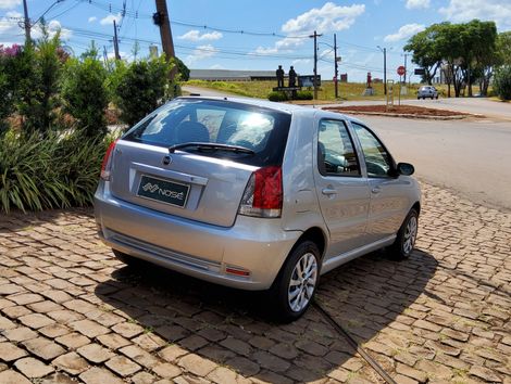 Fiat Palio Celebration 1.0 Fire Flex 8V 4p
