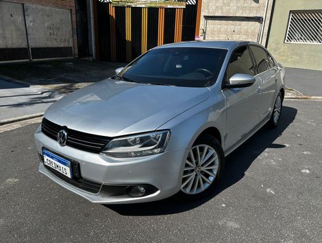 VolksWagen JETTA Highline 2.0 TSI 16V 4p Tiptronic