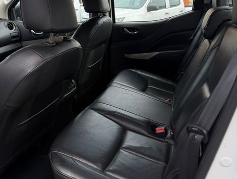 Nissan Frontier XE CD 4x4 2.3 Bi-TB Diesel Aut.