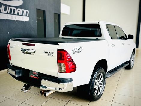 Toyota Hilux CD SRX 4x4 2.8 TDI 16V Diesel Aut.