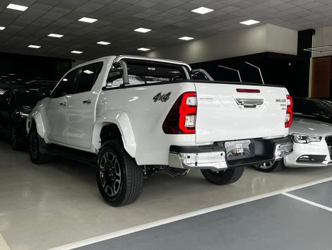 Toyota Hilux CD SRX 4x4 2.8 TDI 16V Diesel Aut.