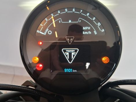 TRIUMPH TRIDENT 660