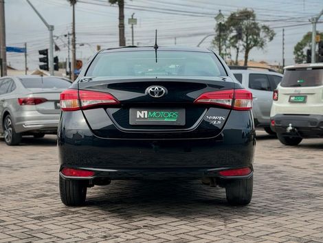 Toyota YARIS XLS Connect Sed. 1.5 Flex 16V Aut.