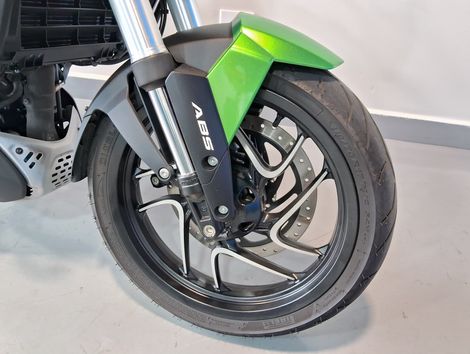 BAJAJ DOMINAR 400 