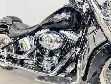 Harley SOFTAIL DELUXE  FLSTN