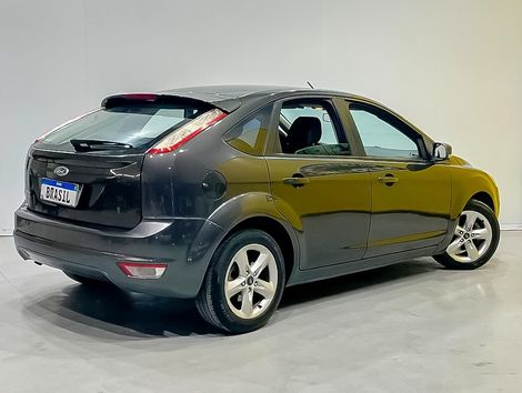 Ford Focus 1.6 S/SE/SE Plus Flex 8V/16V  5p