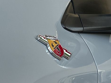 Fiat Fastback ABARTH Turbo Flex 1.3 Aut.