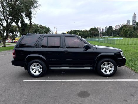 Nissan Pathfinder SE Luxo 3.5 V6 24V 243cv