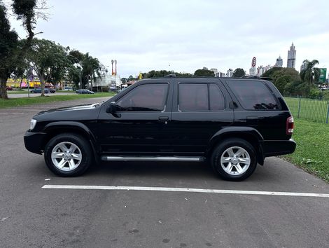 Nissan Pathfinder SE Luxo 3.5 V6 24V 243cv
