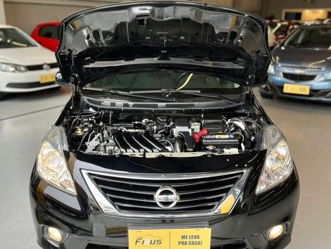 Nissan VERSA SL 1.6 16V Flex Fuel 4p Mec.