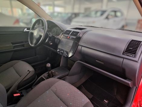 VolksWagen Polo Sedan 1.6 Mi 101cv 8V 4p