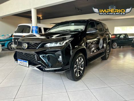 Toyota Hilux SW4 Diamond 2.8 TB 4x4 Die. Aut.