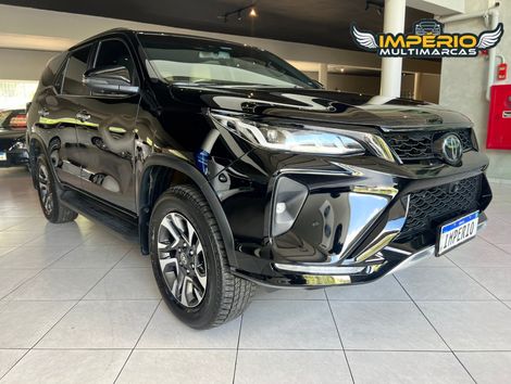 Toyota Hilux SW4 Diamond 2.8 TB 4x4 Die. Aut.