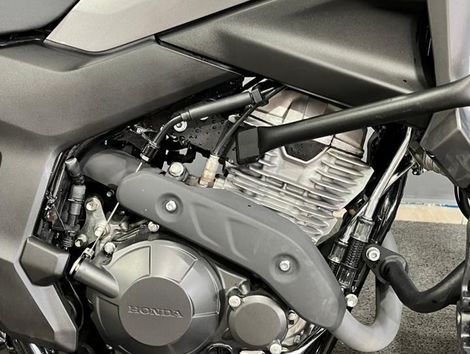 Honda XRE 300 Sahara