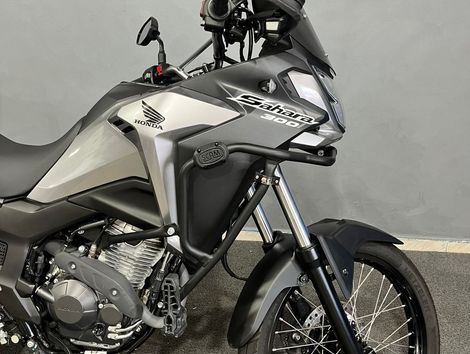 Honda XRE 300 Sahara