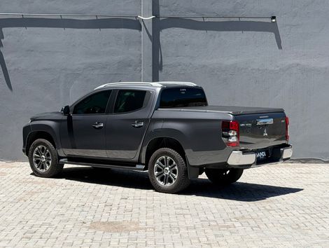 Mitsubishi L200 Triton Sport HPE-S 2.4 CD Dies. Aut