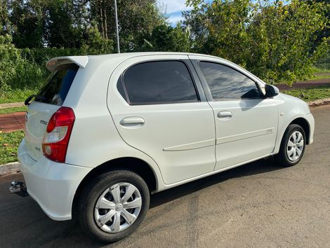 Toyota ETIOS XS 1.5 Flex 16V 5p Aut.