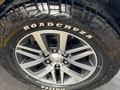 Toyota Hilux CD SRV 4x4 2.7 Flex 16V Aut.