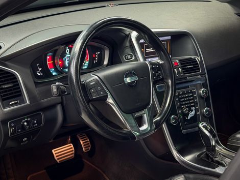 Volvo XC 60 T-5 R-DESIGN 2.0 FWD 5p