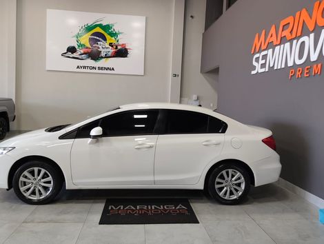 Honda Civic Sedan LXS 1.8/1.8 Flex 16V Aut. 4p