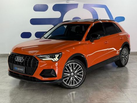 Audi Q3 Black Ed. 1.4 TFSI Flex/Black S-tron.