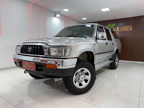Toyota Hilux CD SRV 4x2 3.0 8V 90cv Diesel