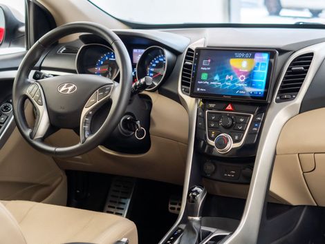 Hyundai i30 1.8 16V Aut. 5p