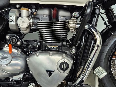 TRIUMPH BONNEVILLE SPEEDMASTER 1200cc