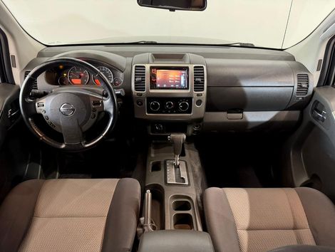 Nissan Frontier SV AT. CD 4x4 2.5 TB Dies. Aut.