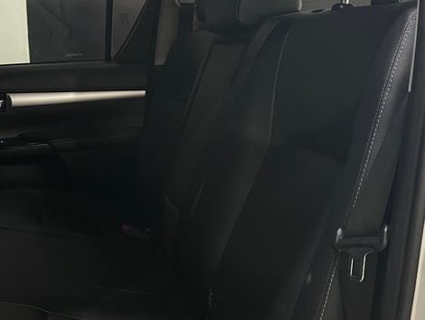 Toyota Hilux CD SRX 4x4 2.8 TDI 16V Diesel Aut.