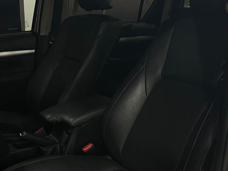 Toyota Hilux CD SRX 4x4 2.8 TDI 16V Diesel Aut.