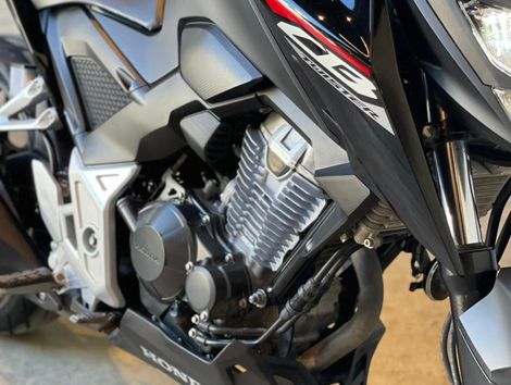 HONDA CB 300F Twister Flex