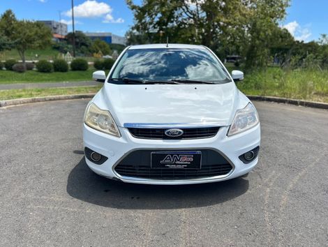 Ford Focus Sedan 2.0 16V/2.0 16V Flex 4p Aut.