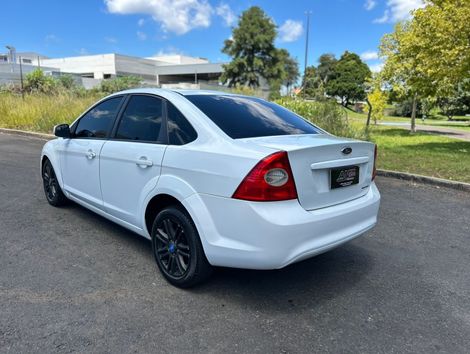 Ford Focus Sedan 2.0 16V/2.0 16V Flex 4p Aut.