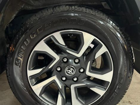 Toyota Hilux SW4 SRX Plat. 4x4 2.8 TB Die. Aut.