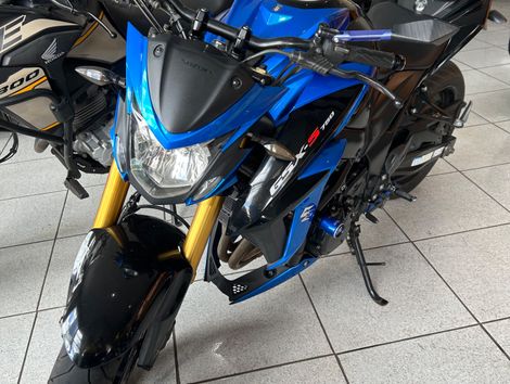 SUZUKI GSX-S 750