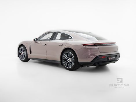Porsche Taycan 4S (Elétrico)